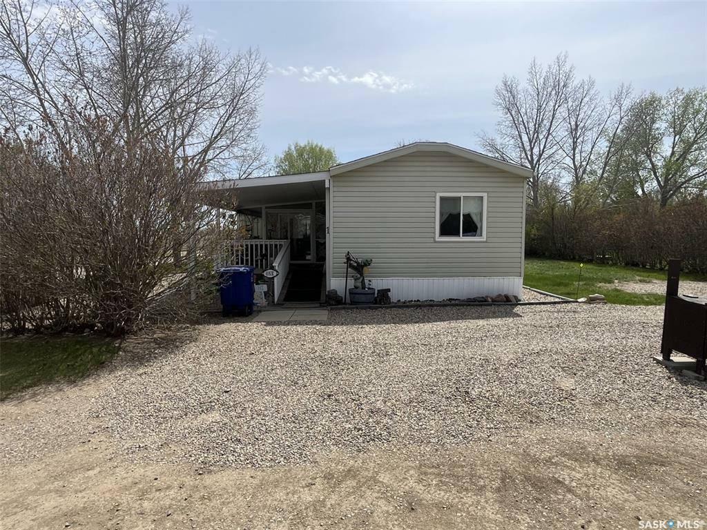Property Photo: 1 Prairie View Crescent SK S0L 2V0