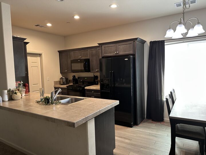 Property Photo:  30763 Bellwood Road  CA 93277 