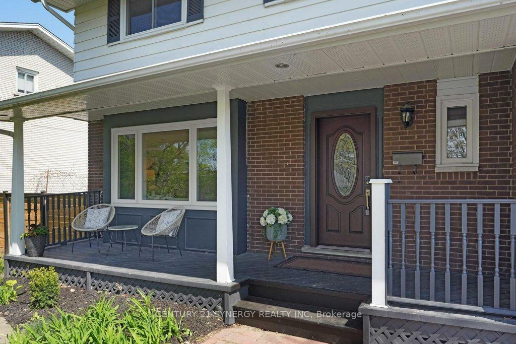 Property Photo: 2522 Needham Crescent ON K1V 6K2