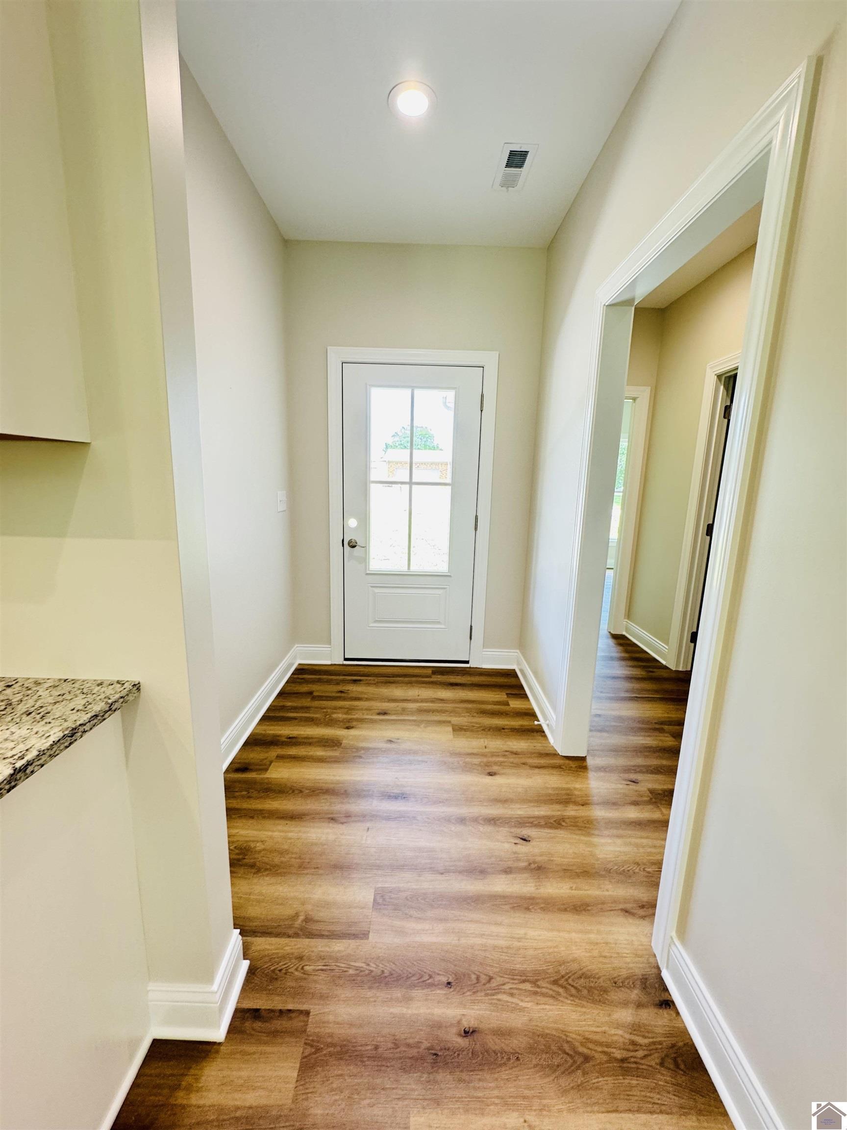 Property Photo: 310 Geraldine Dr KY 42001