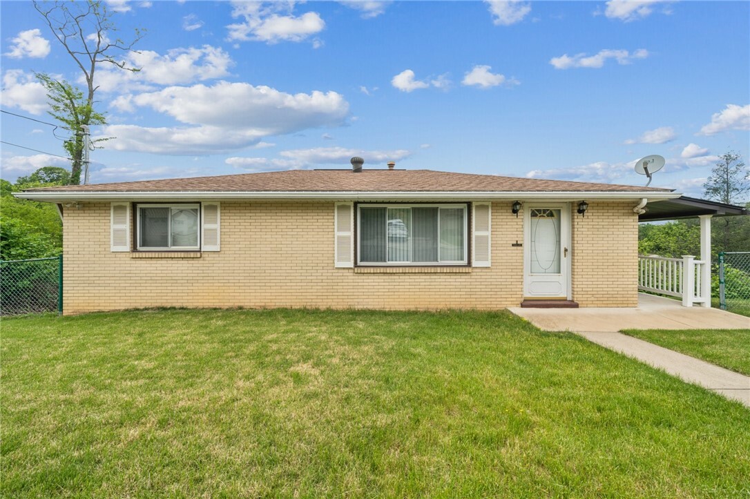 Property Photo: 425 London Ave. PA 15137