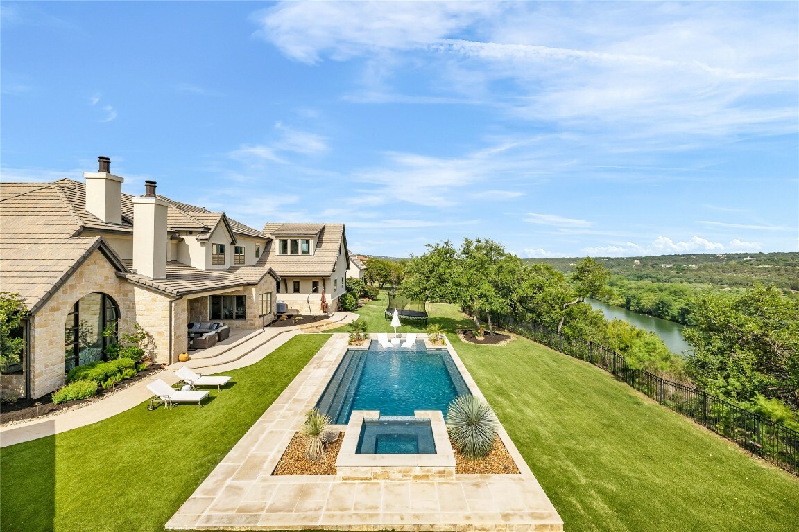 Property Photo: 11705 Shoreview Overlook TX 78732
