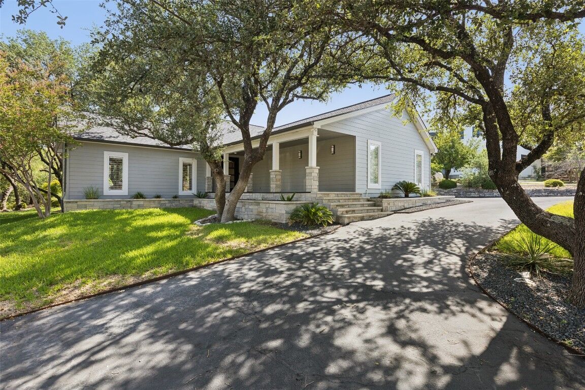 Property Photo: 409 Malabar Street TX 78734