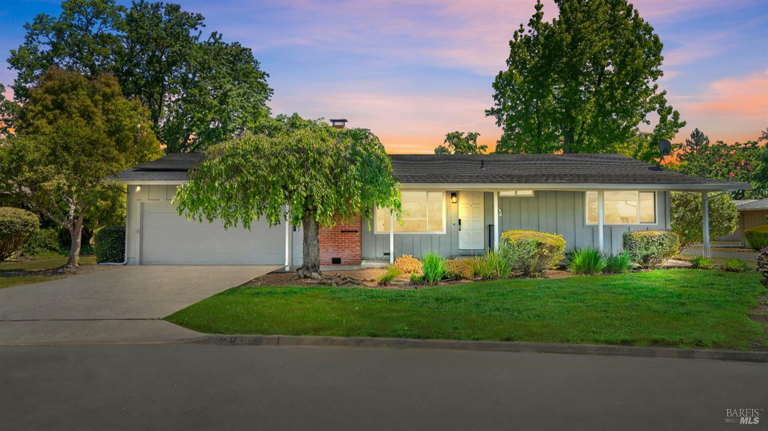 Property Photo: 401 Meadowgreen Drive CA 95409