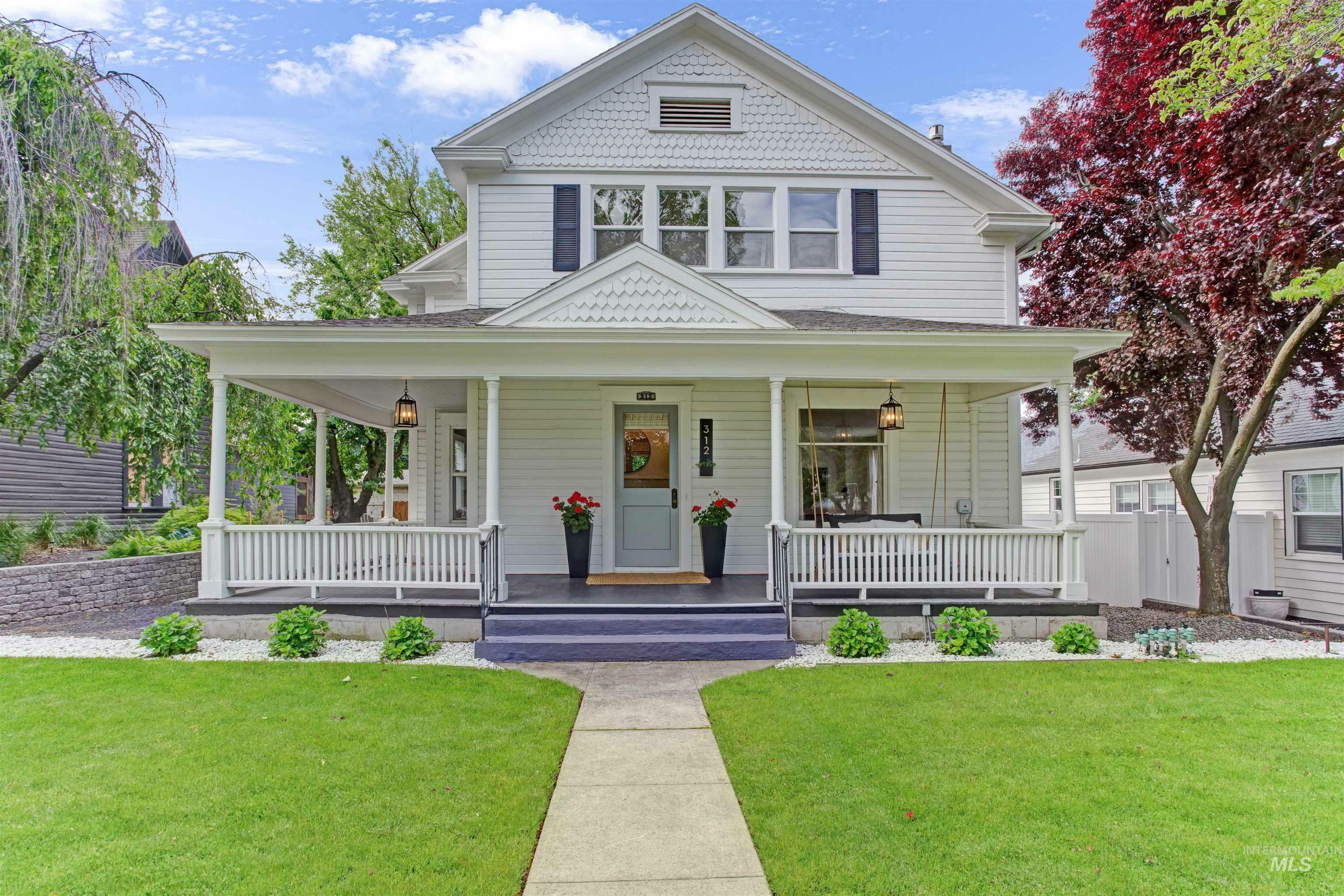 Property Photo: 312 4th Ave ID 83501