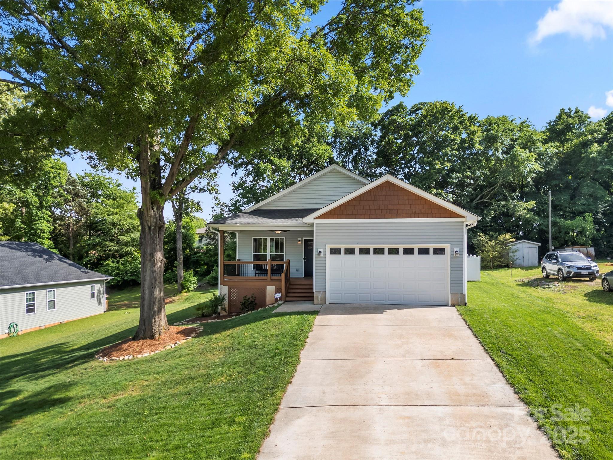 Property Photo: 6578 Bopre Lane NC 28037