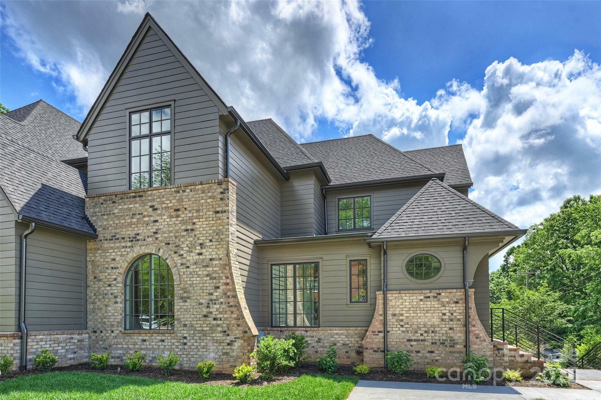 536 Hillside Avenue  Charlotte NC 28209 photo