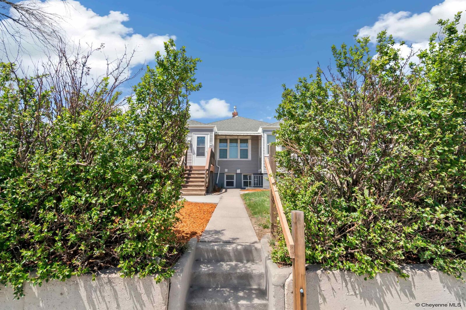 Property Photo: 1500 E 13th St WY 82001