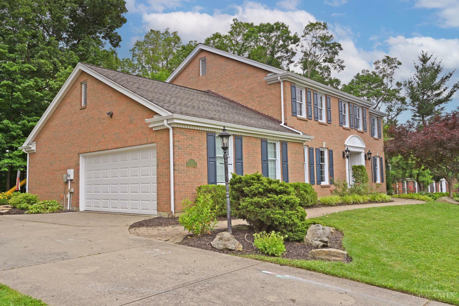 Property Photo: 838 Woodscene Court OH 45230
