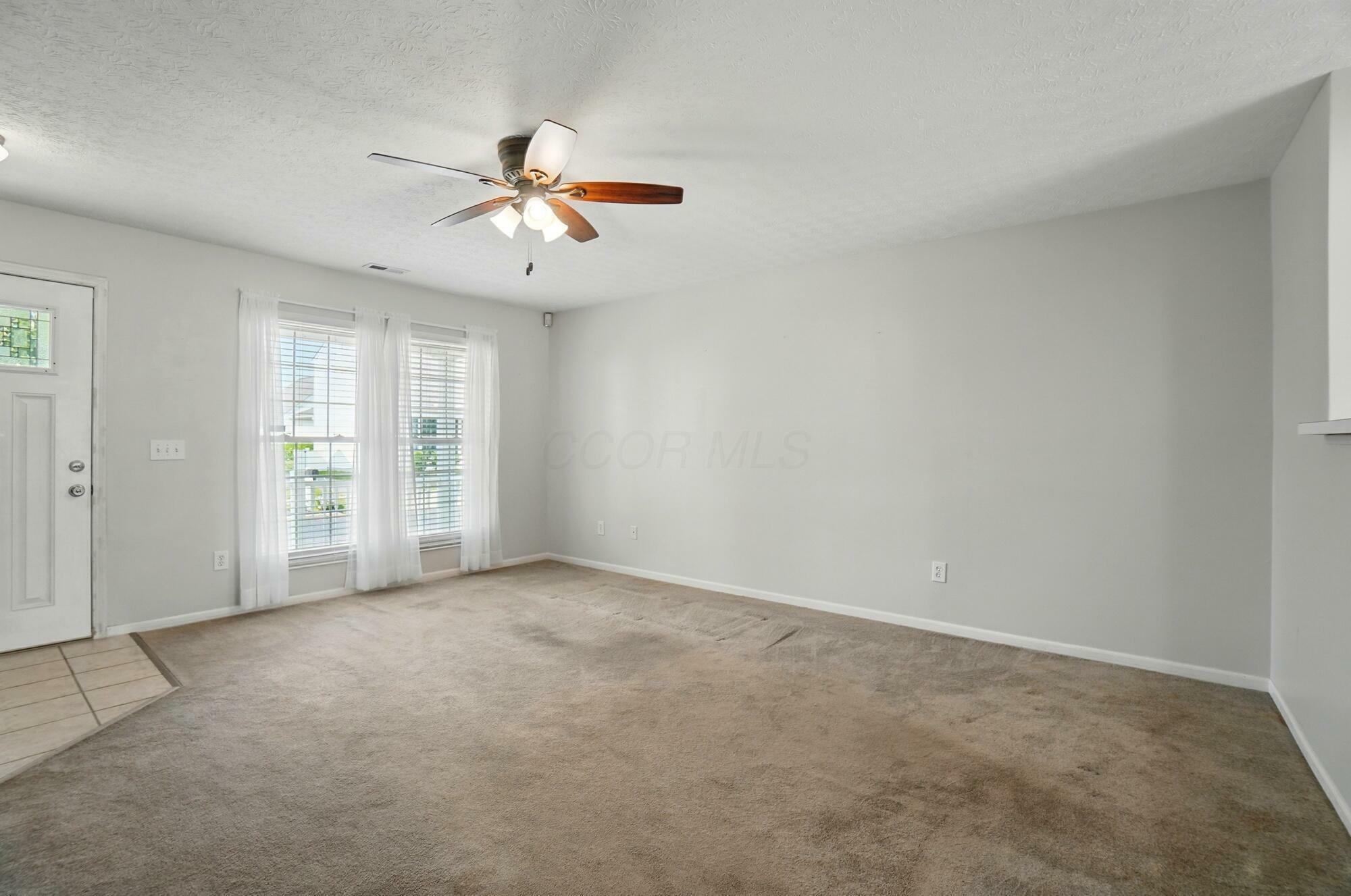 Property Photo: 4407 Culburn Park Drive OH 43123