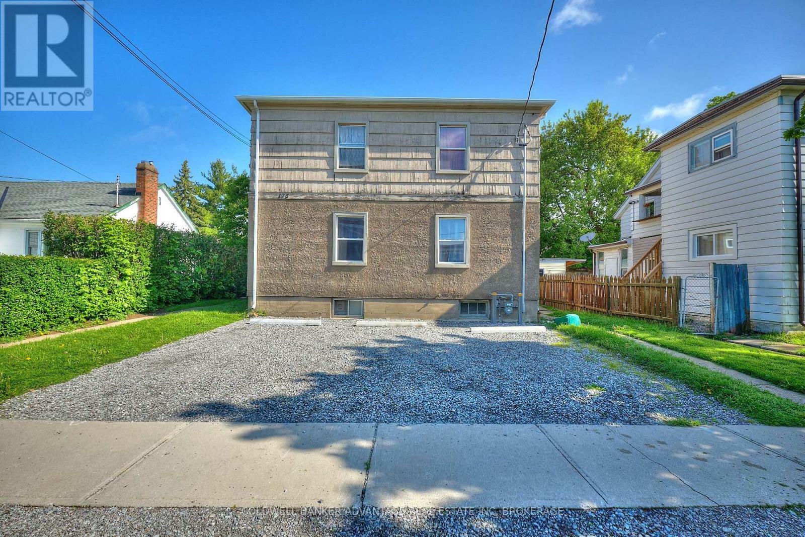 Photo de la propriété: 175 Pleasant Avenue East ON L2R 1Y6