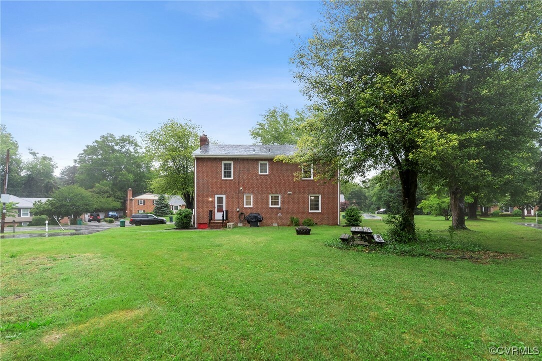 Property Photo: 8300 Buckeye Drive VA 23228