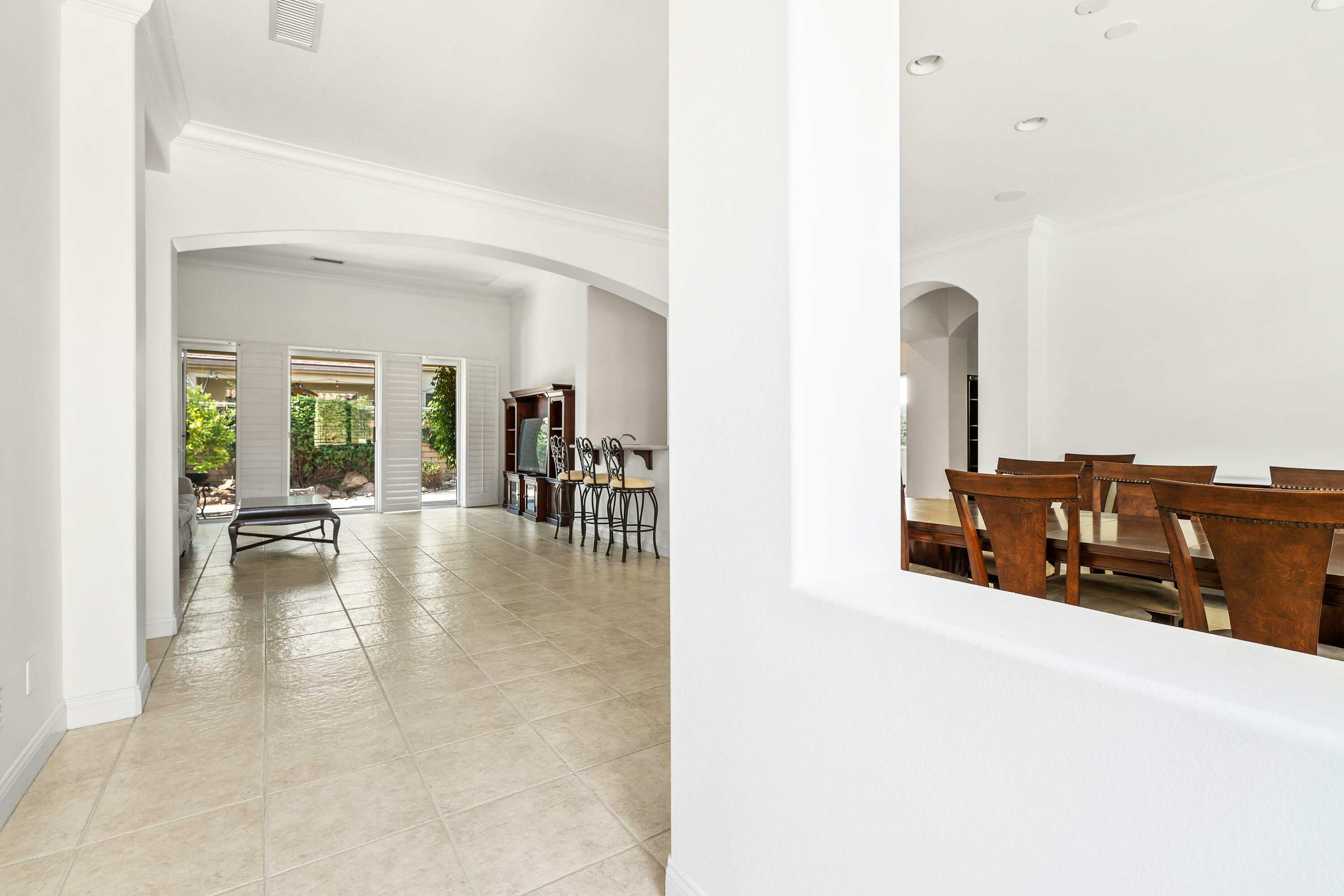 Property Photo: 77 Clavel Court CA 92260