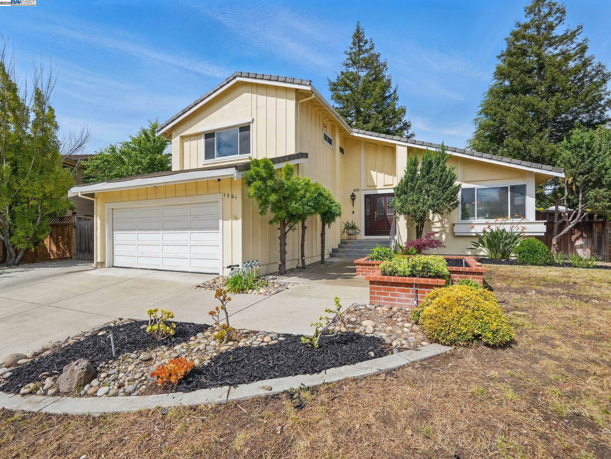 Property Photo: 1501 Quema Ct CA 94539