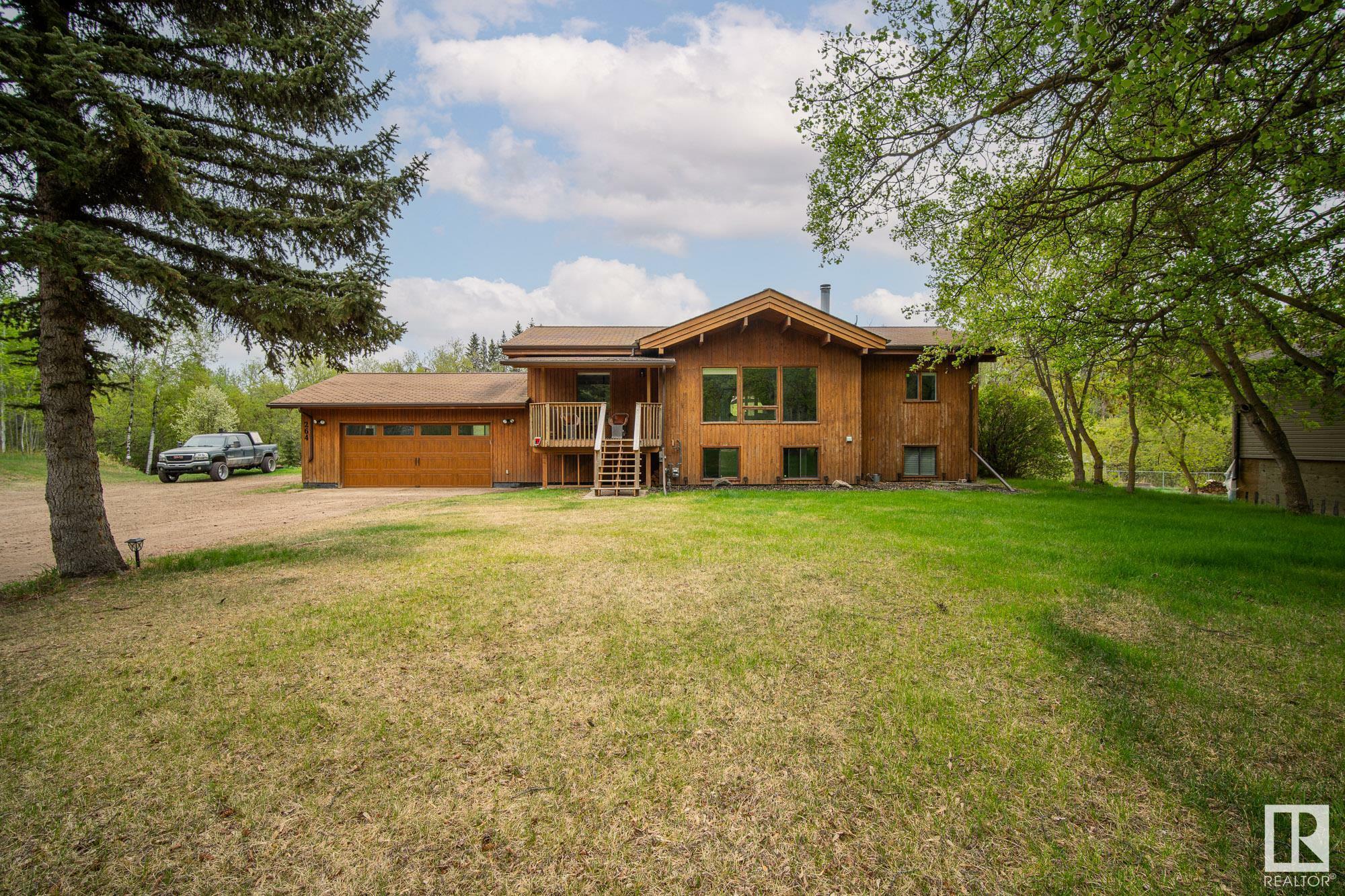 Photo de la propriété: 22106 South Cooking Lake Road 264 AB T8E 1J1