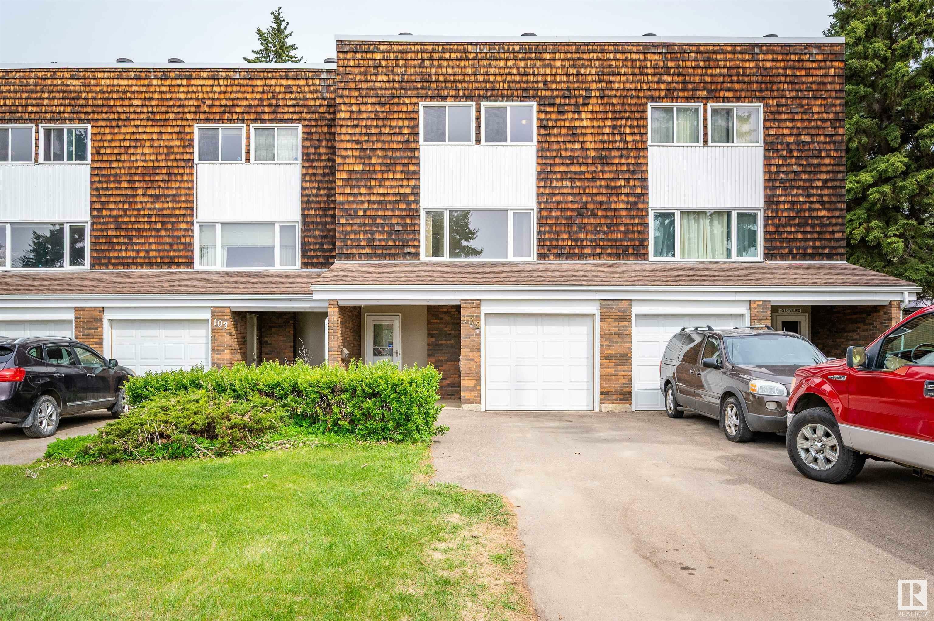 102 Great Oaks  Sherwood Park AB T8A 0V8 photo