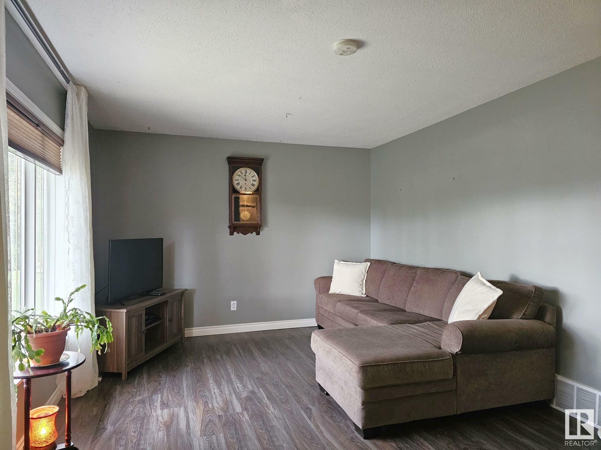 Property Photo:  5096 45 Street  AB T7A 1C2 
