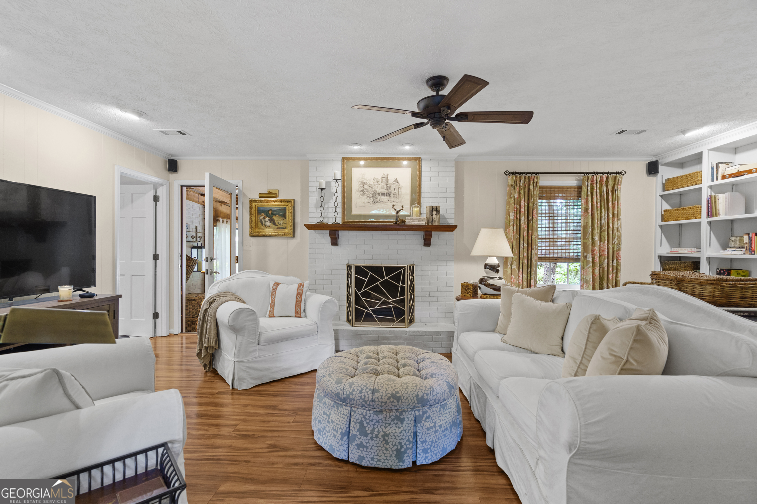 Property Photo: 11190 Hembree Springs Drive GA 30076