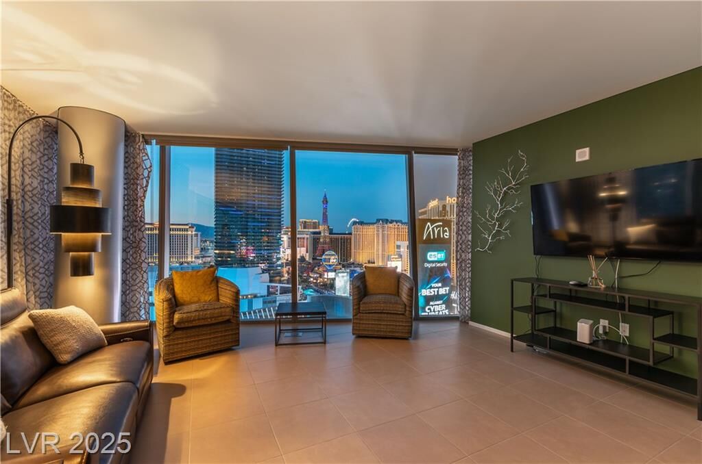 Property Photo:  3722 Las Vegas Boulevard 1908  NV 89158 