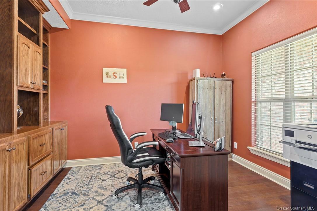 Property Photo: 1696 S Woodland Forest Drive LA 70611