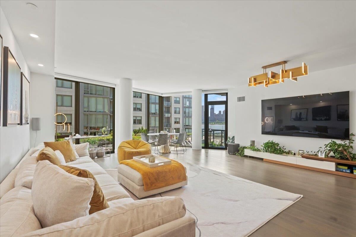 Property Photo: 9 Avenue At Port Imperial 416 NJ 07093