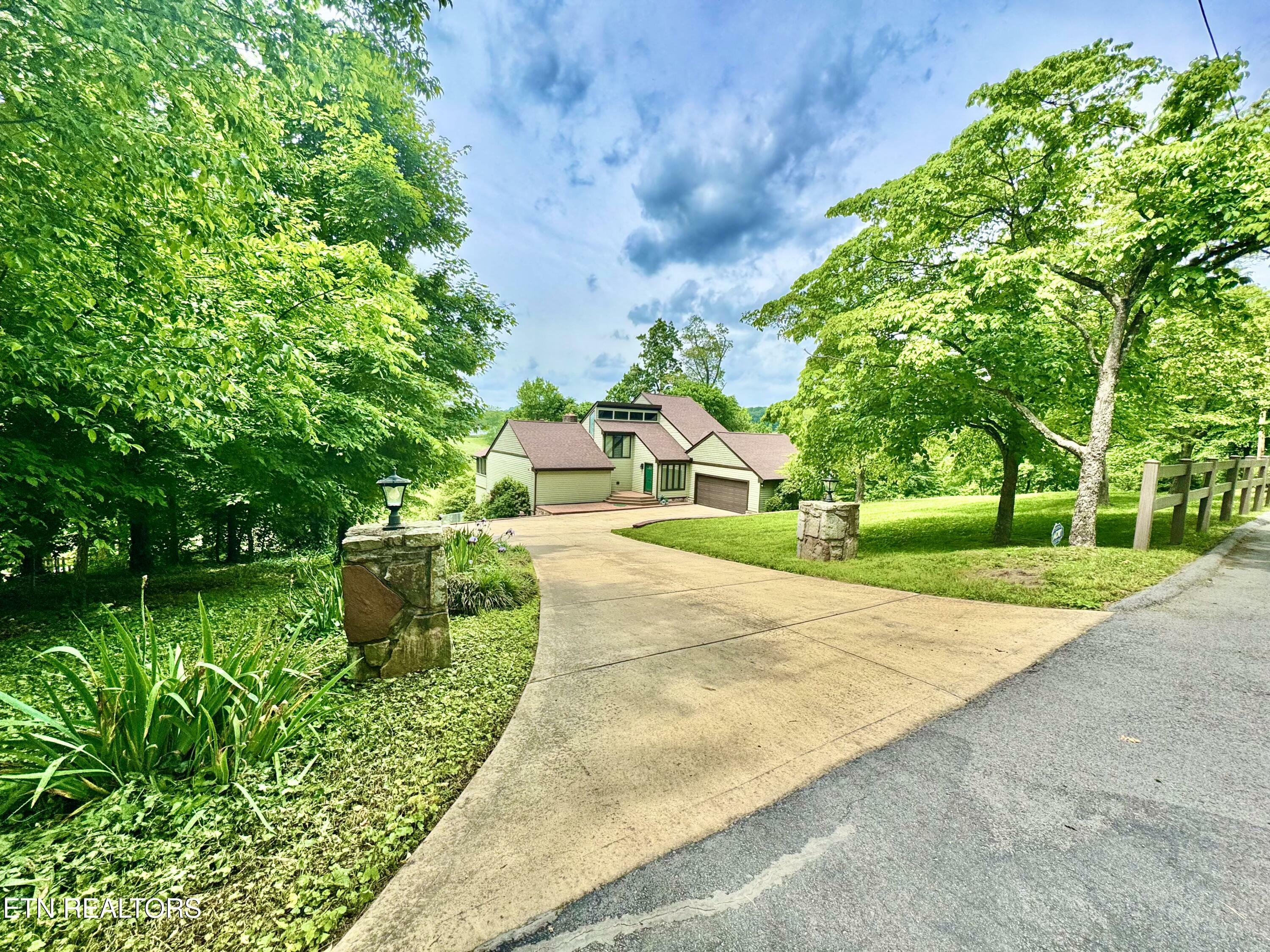 Property Photo: 721 Fan St TN 37879