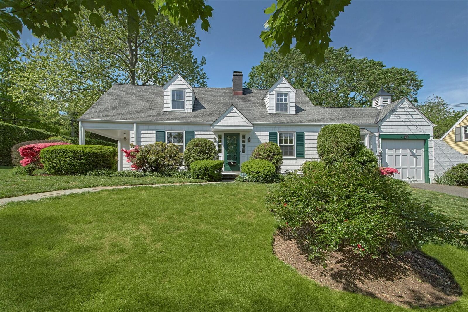 Property Photo:  269 Betsy Brown Road  NY 10573 