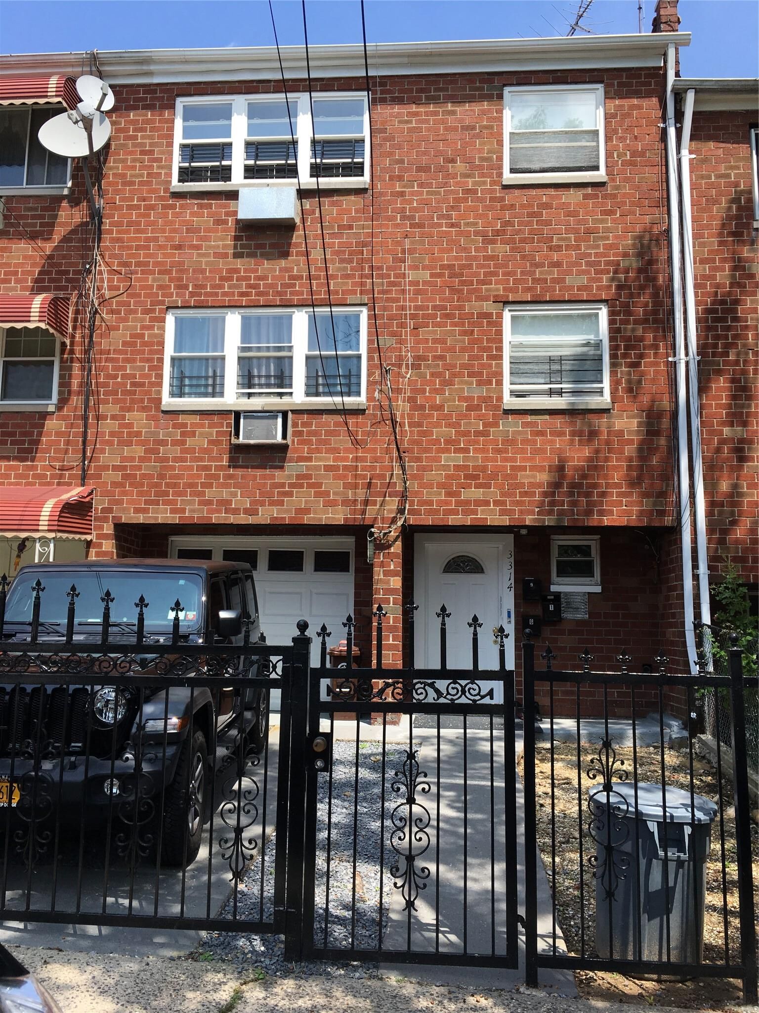 Property Photo:  3314 Wickham Avenue  NY 10469 