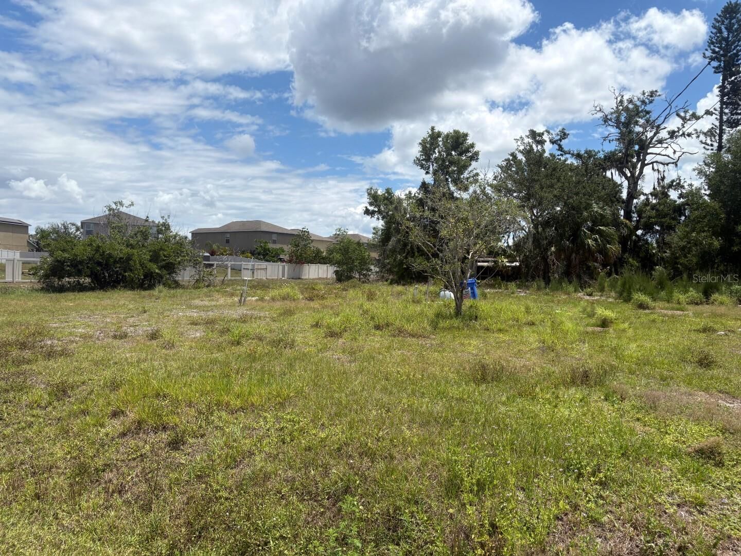 Property Photo:  2208 7th Street SW  FL 33570 