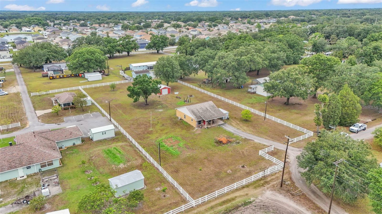 Property Photo: 3715 Fortner Road FL 33567