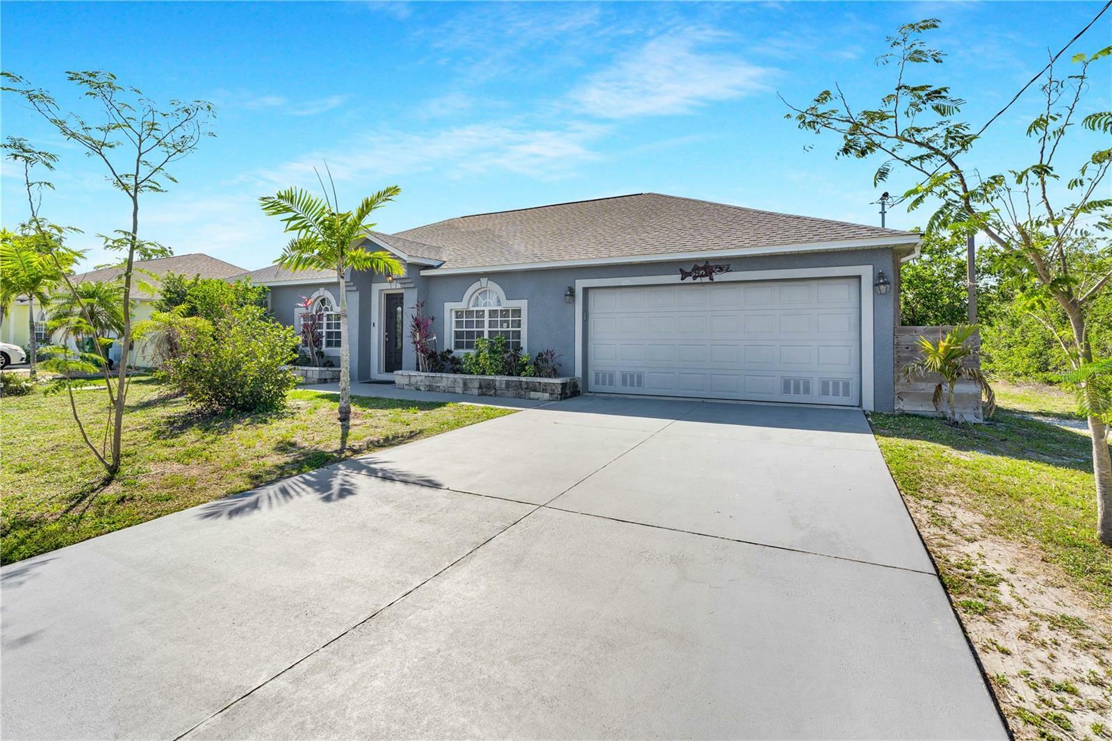 Property Photo: 9295 Melody Circle FL 33981