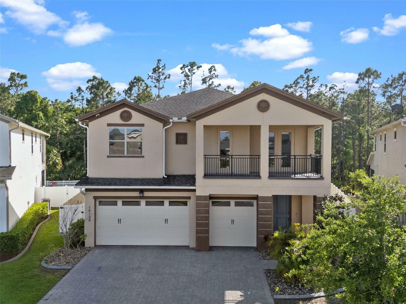 Property Photo: 14138 Alafaya Oak Bend FL 32828