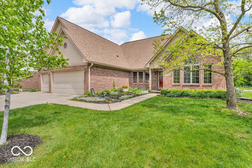 Property Photo: 7113 Lakeside Woods Drive IN 46278