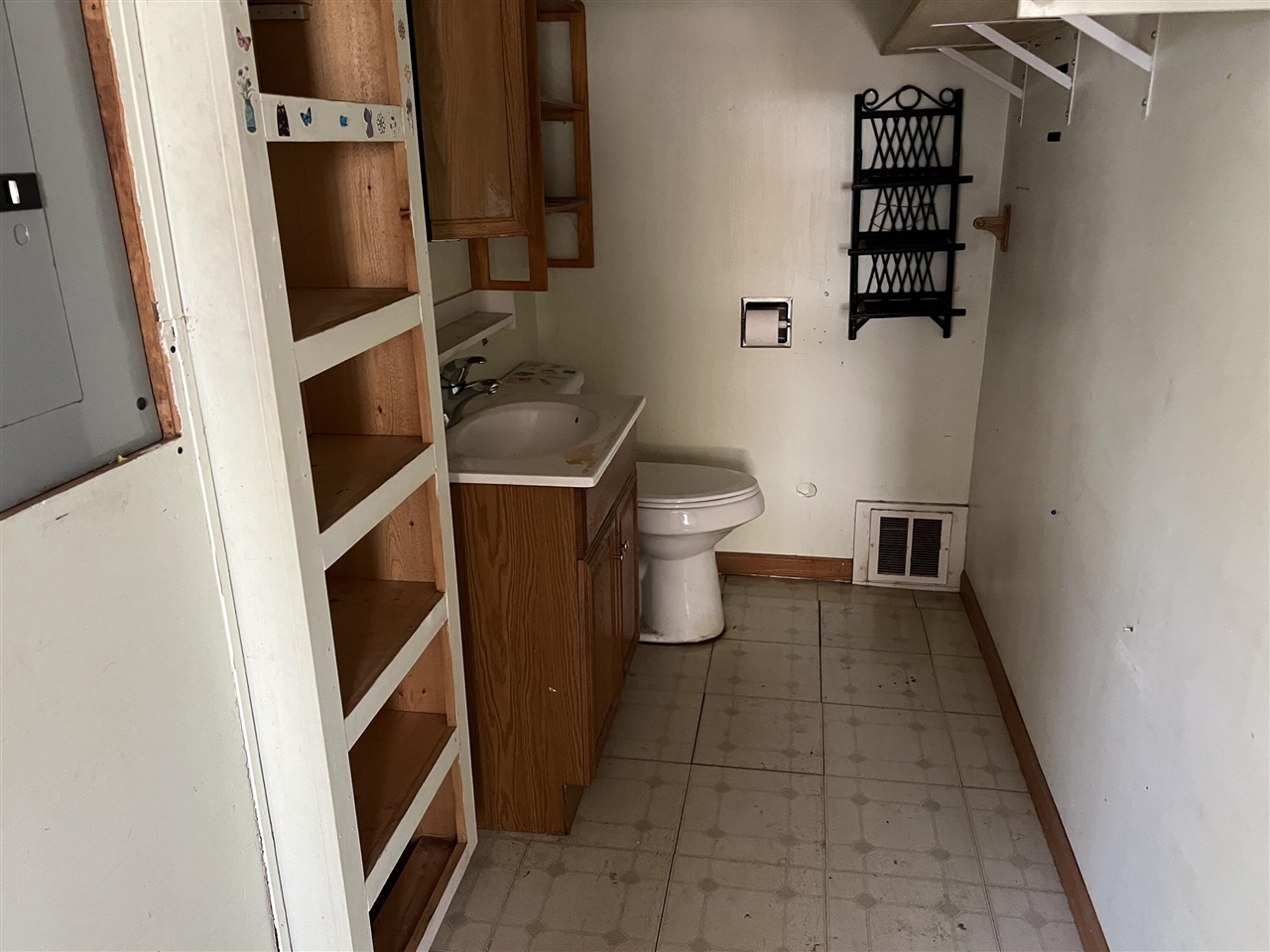 Property Photo: 311 N Washington Street MI 48813