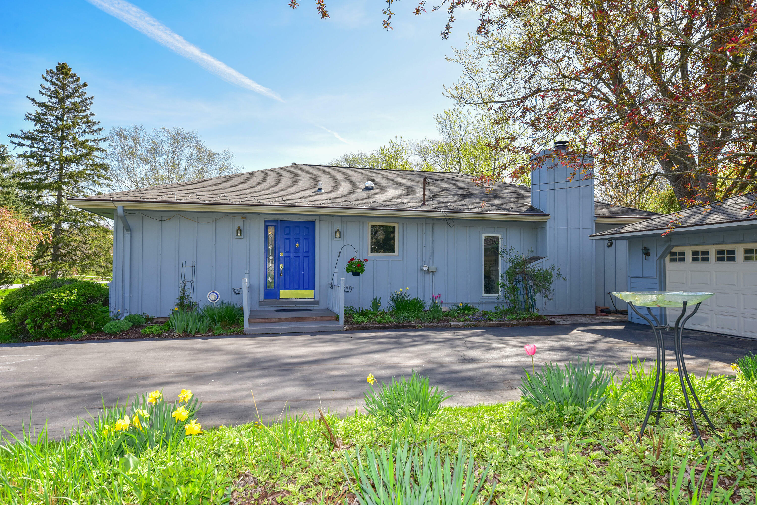 Property Photo: W182n5902 Spruce Ln WI 53051