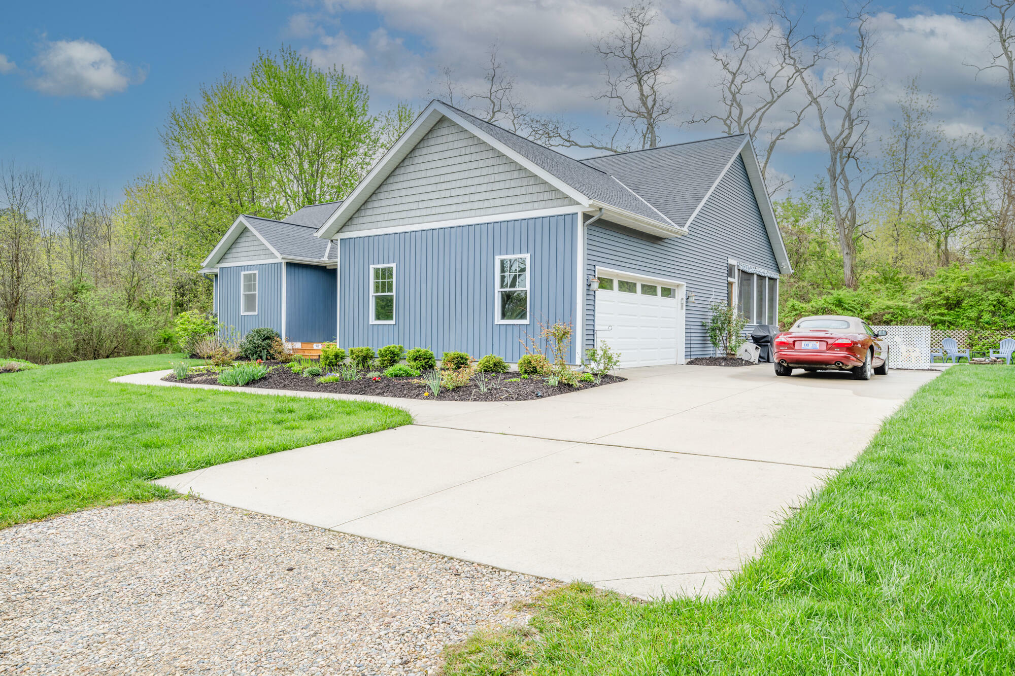 Property Photo: 507 A Avenue MI 49090