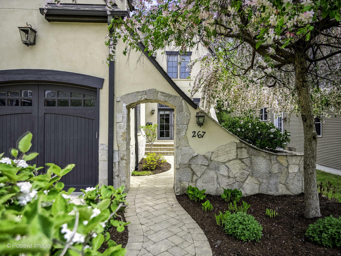 Property Photo: 267 Walker Avenue IL 60514