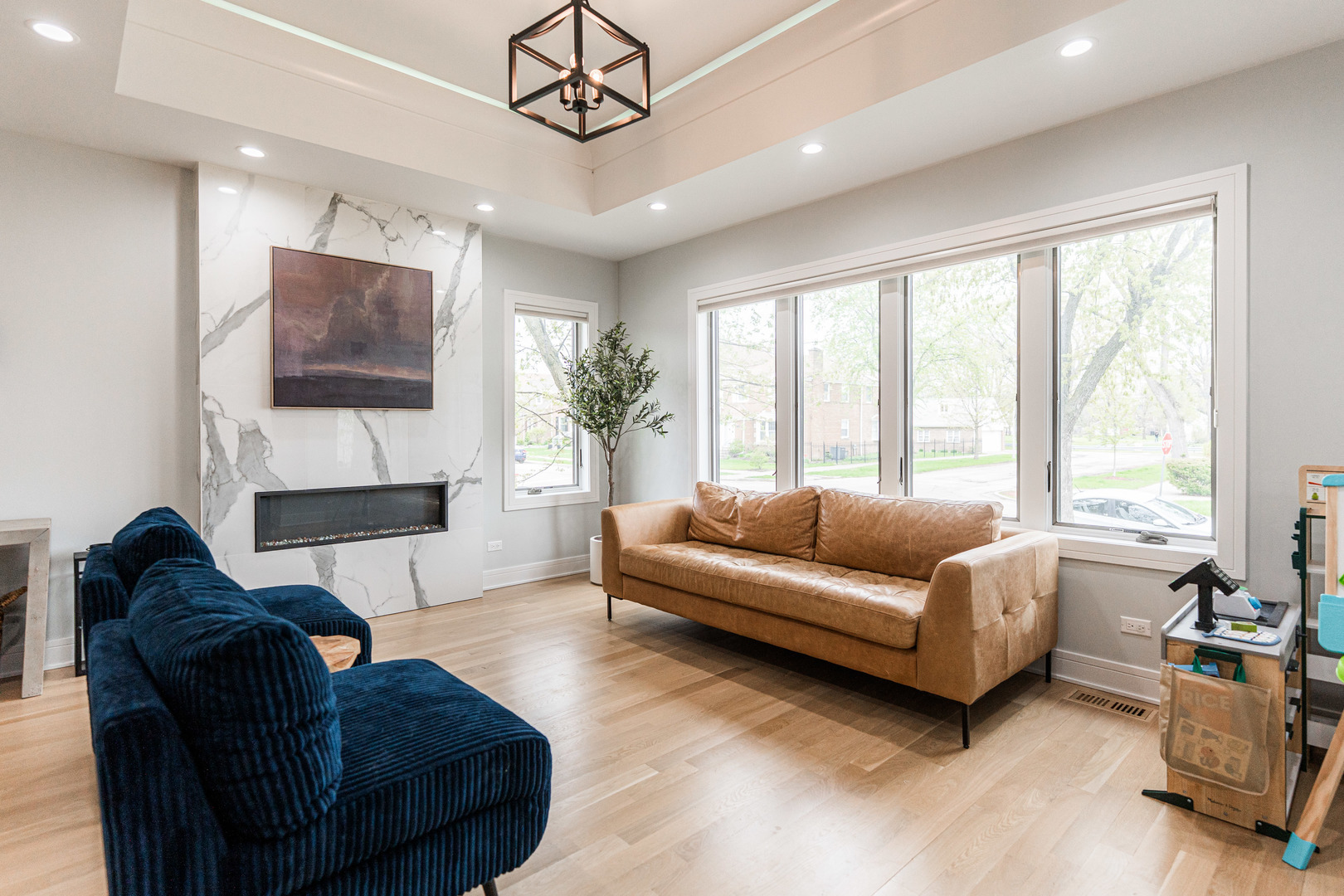 Property Photo: 7257 W Greenleaf Avenue IL 60631