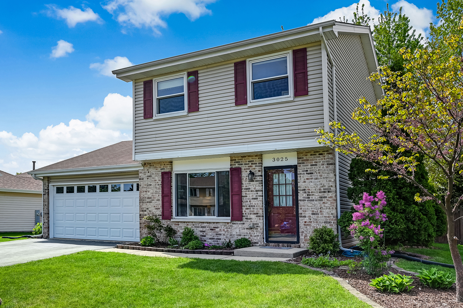 Property Photo: 3025 Diane Drive IL 60504