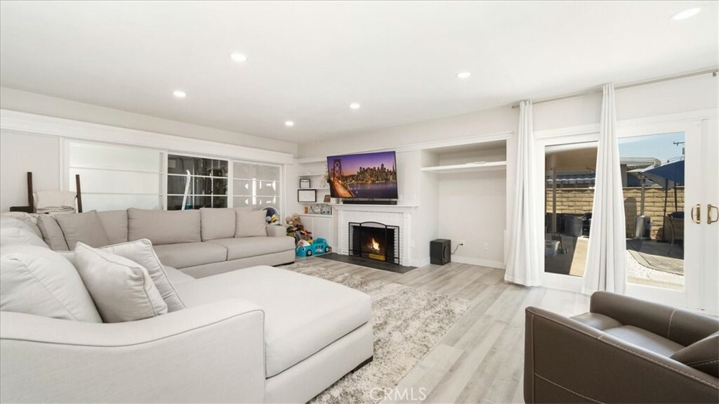 Property Photo: 763 Val Mar Drive CA 92404