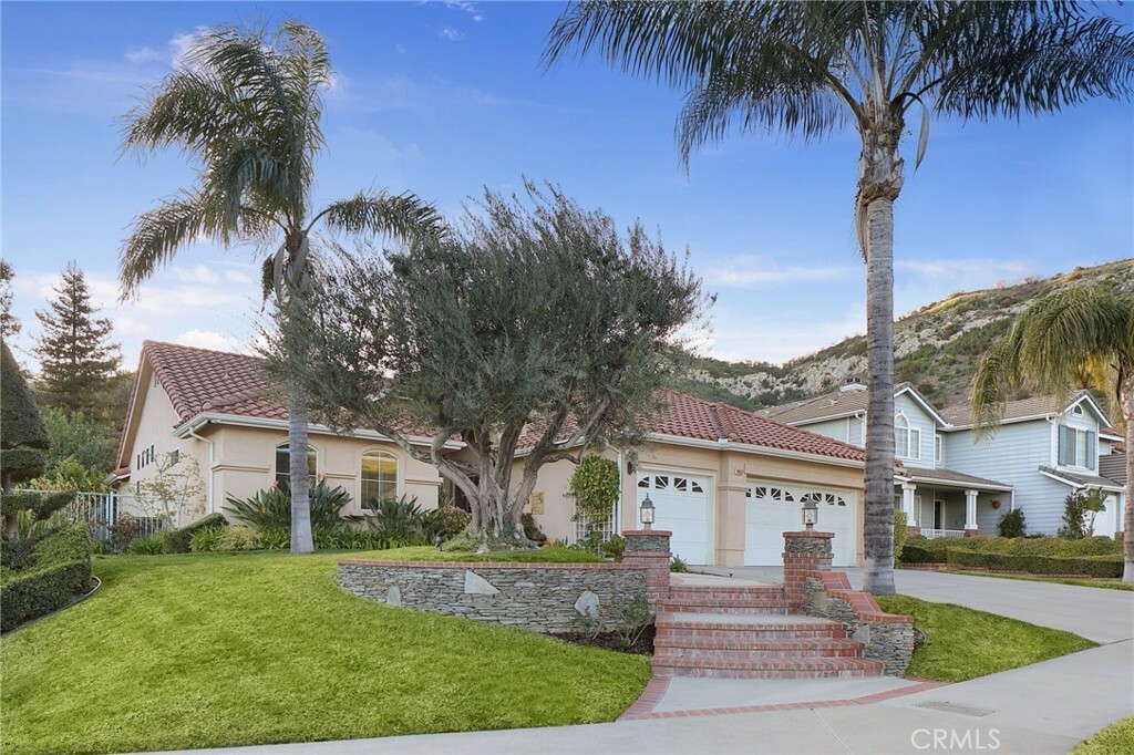 Property Photo: 24632 Stagg Street CA 91304