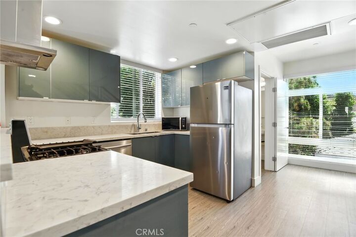 Property Photo:  4461 Tujunga Avenue 101  CA 91602 