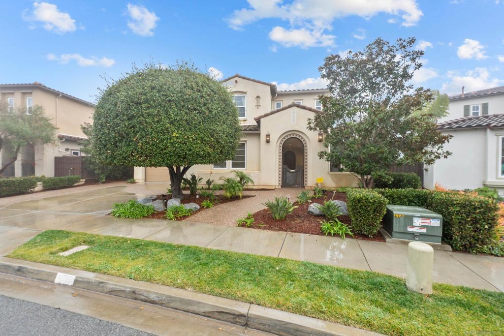 Property Photo: 3437 Corte Altura CA 92009