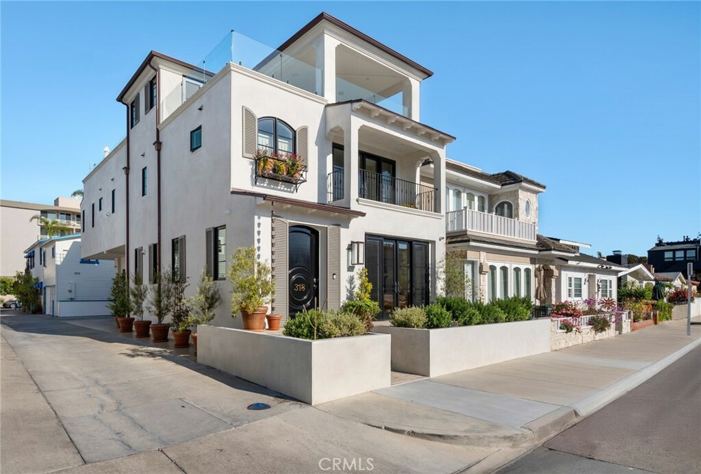 Property Photo: 318 Coronado Street CA 92661