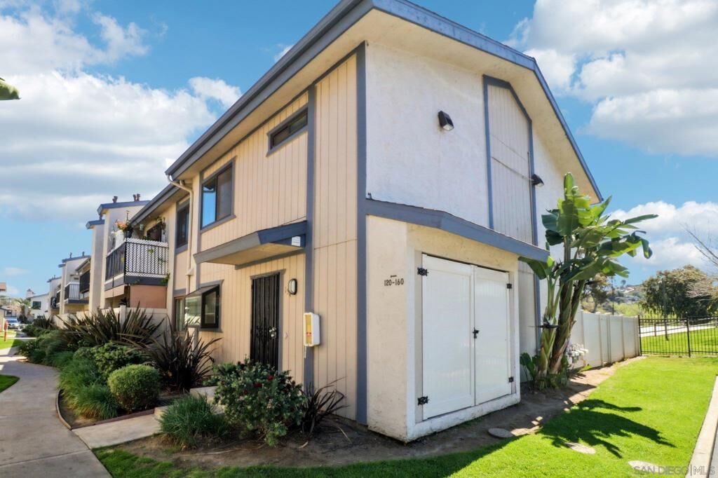 Property Photo:  12650 Lakeshore Dr 154  CA 92040 