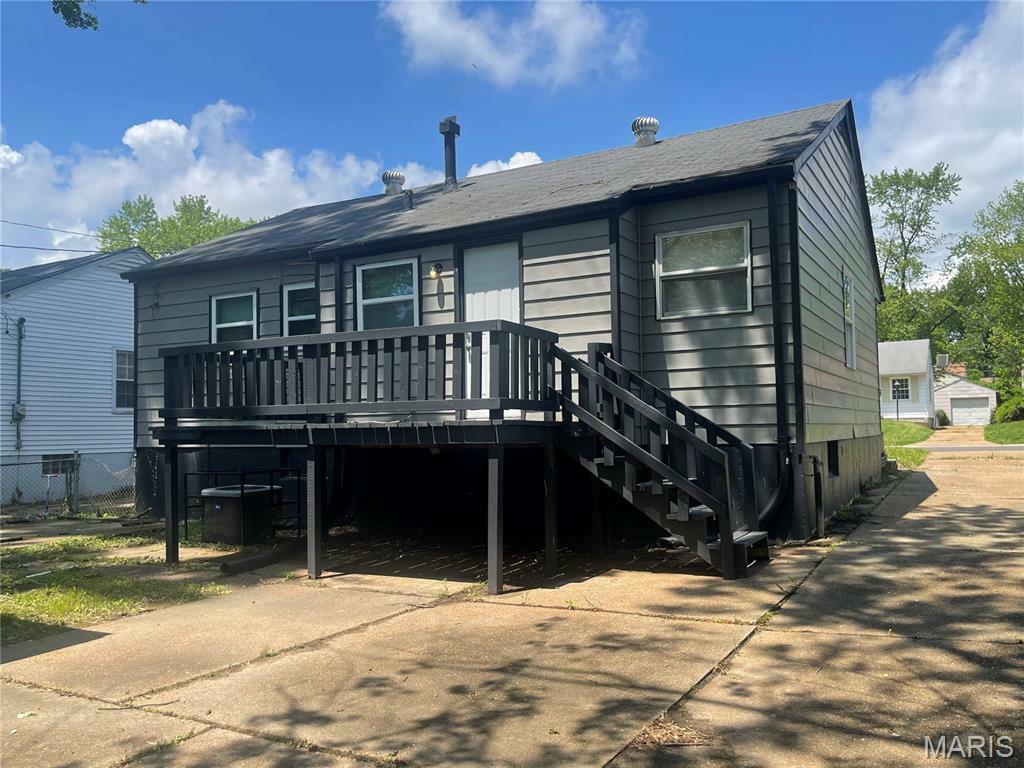 Property Photo: 228 Cameron Road MO 63137