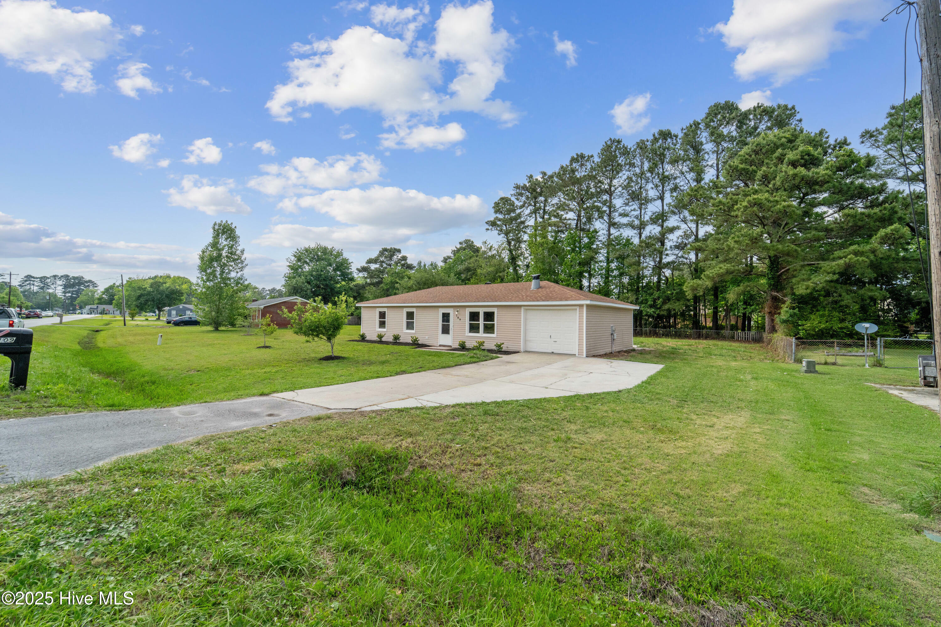 Property Photo: 109 Shipman Road NC 28532