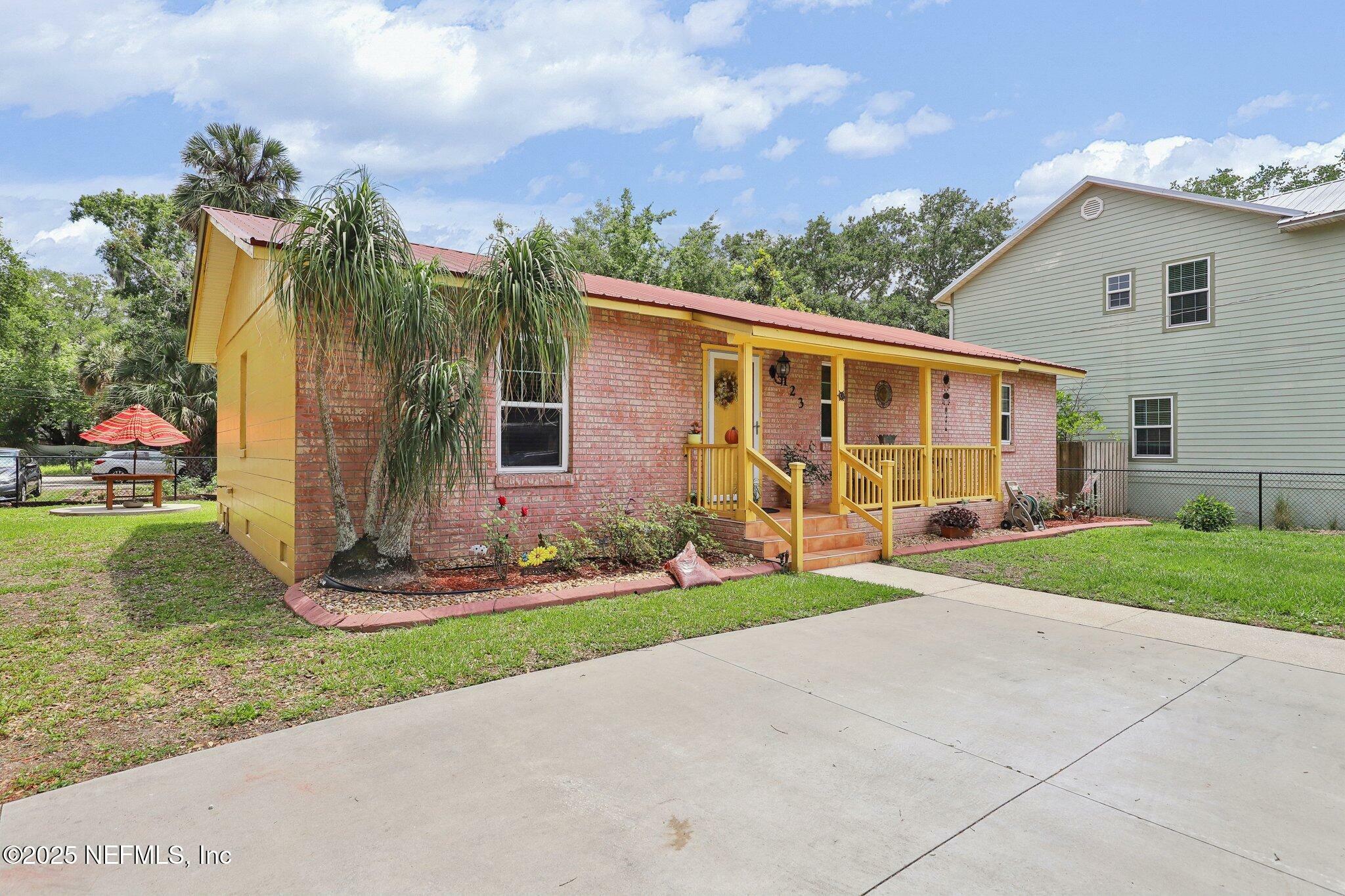 Property Photo: 123 Lincoln Street FL 32084