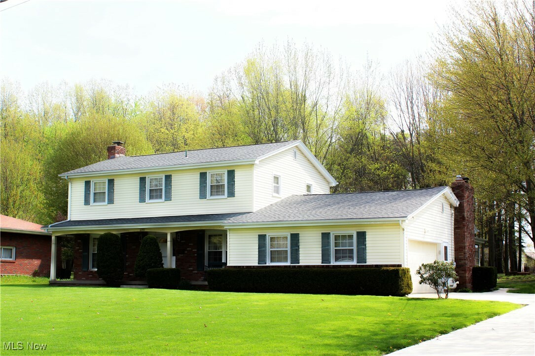 Property Photo: 6995 Ron Park Place OH 44512