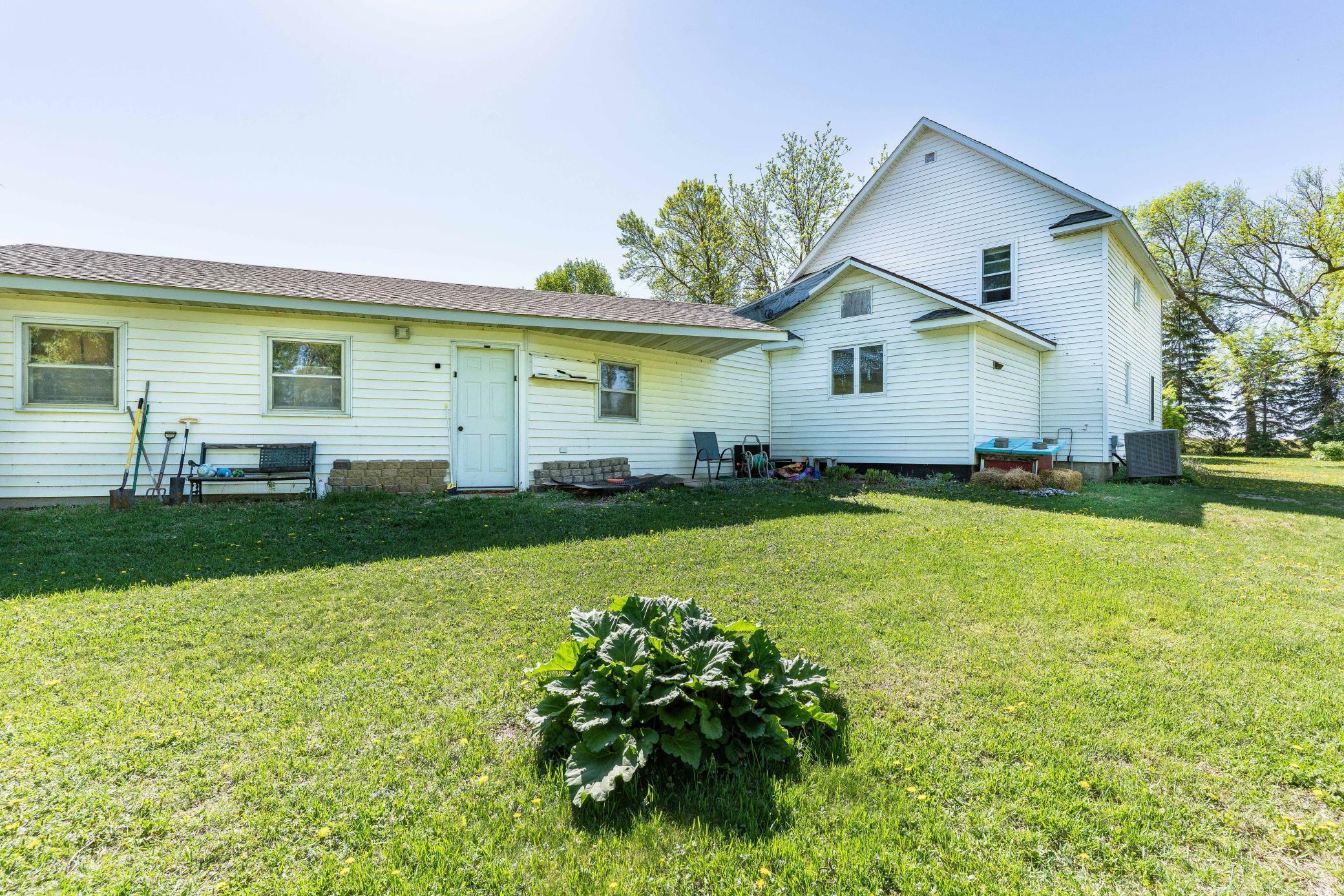 Property Photo: 37414 180th Street MN 56323